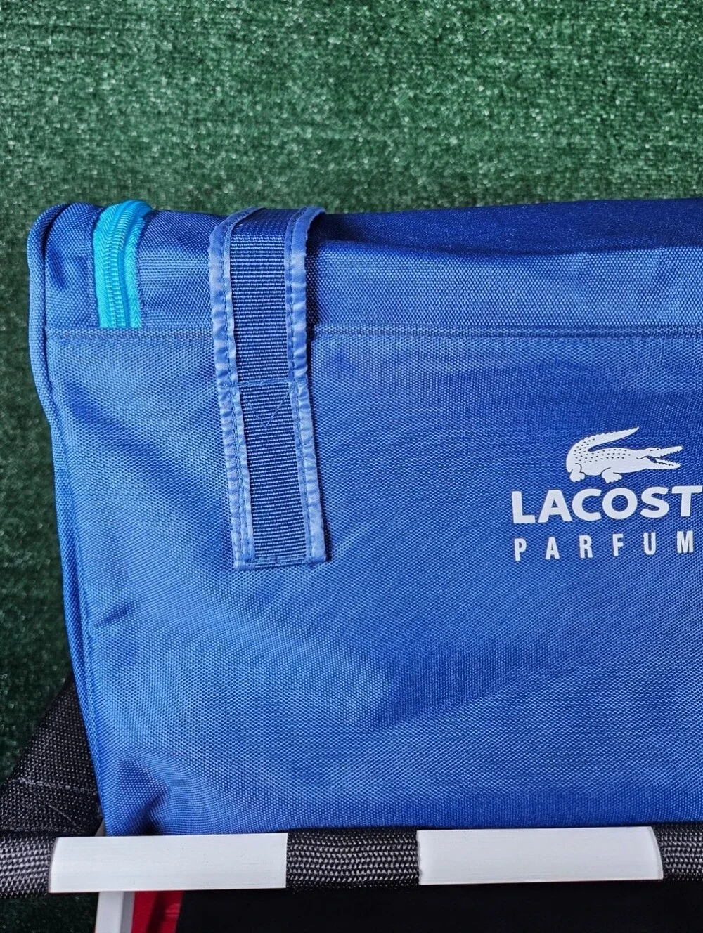 NWOT Vintage Lacoste Parfums Essential Sport Duffel Bag/Gym Bag / 21